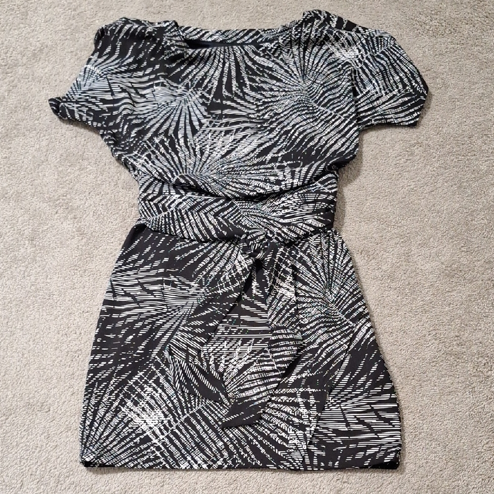 Kensie Black and White Abstract Mini Dress